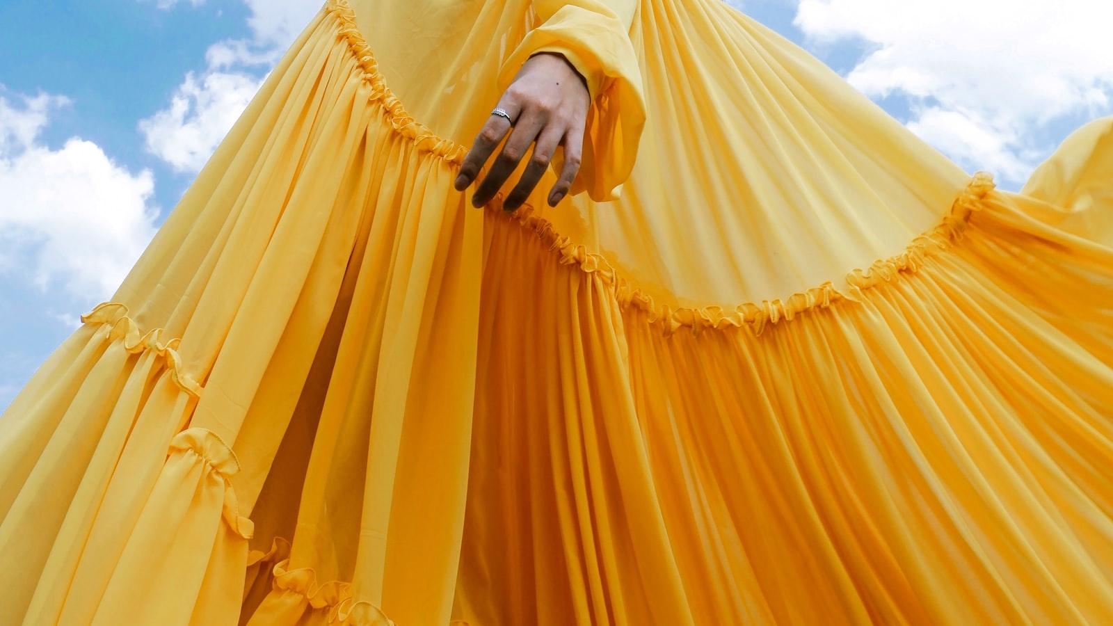 The Allure of Fast Fashion: Navigating ​the Ever-Changing Fashion Industry landscape